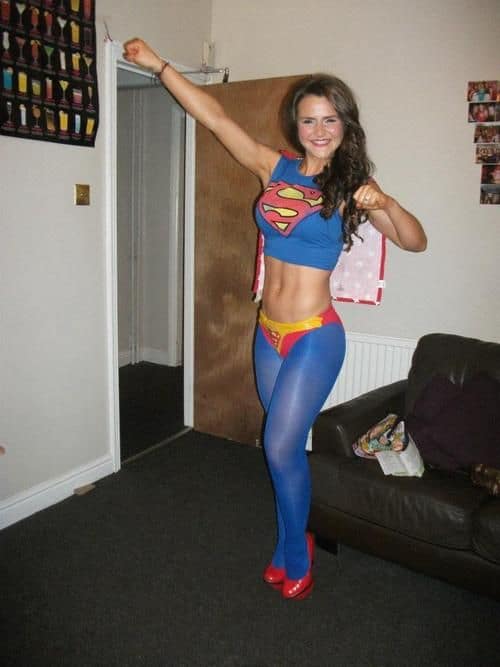 Supergirl with a flat stomach