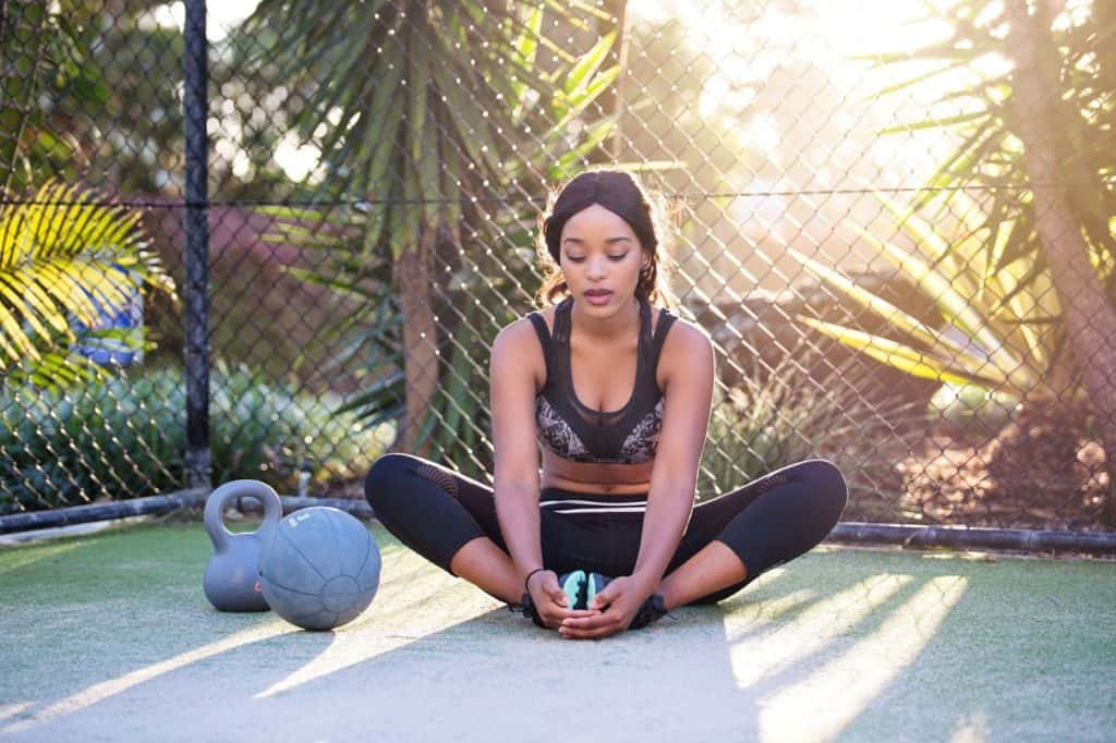 does social media motivate her to exercise?
