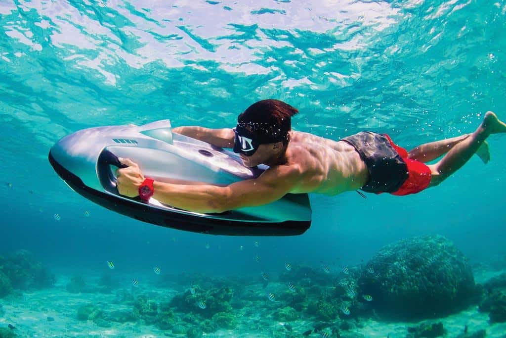 water sports: underwater scooter