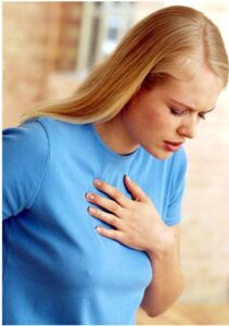 girl having signs of panic attacks